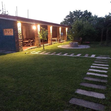 Omsi House Hotel Telavi Kültér fotó