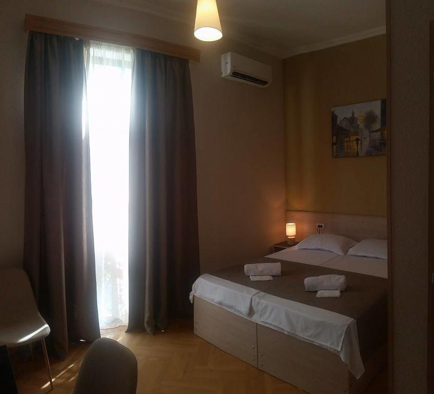Omsi House Hotel Telavi Kültér fotó