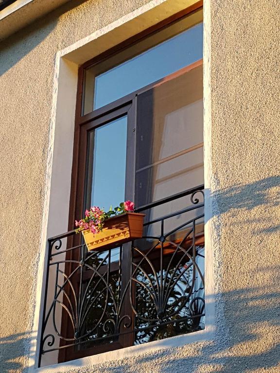 Omsi House Hotel Telavi Kültér fotó