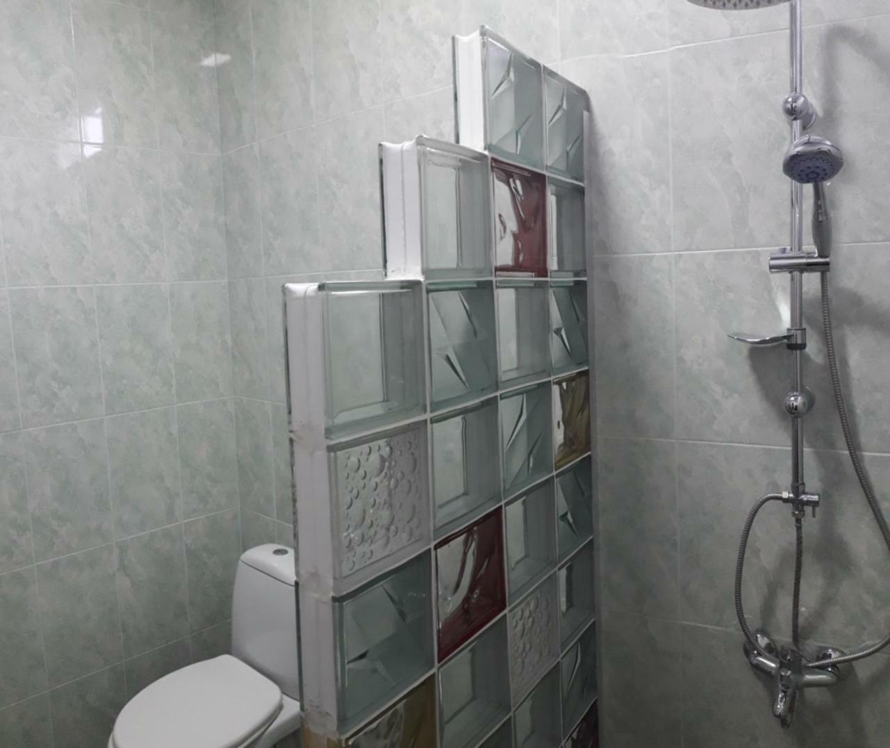 Omsi House Hotel Telavi Kültér fotó