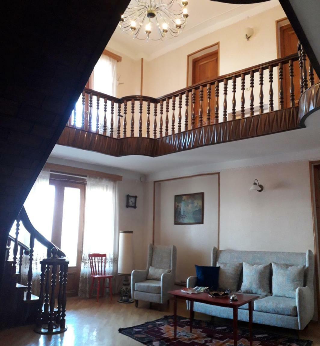Omsi House Hotel Telavi Kültér fotó