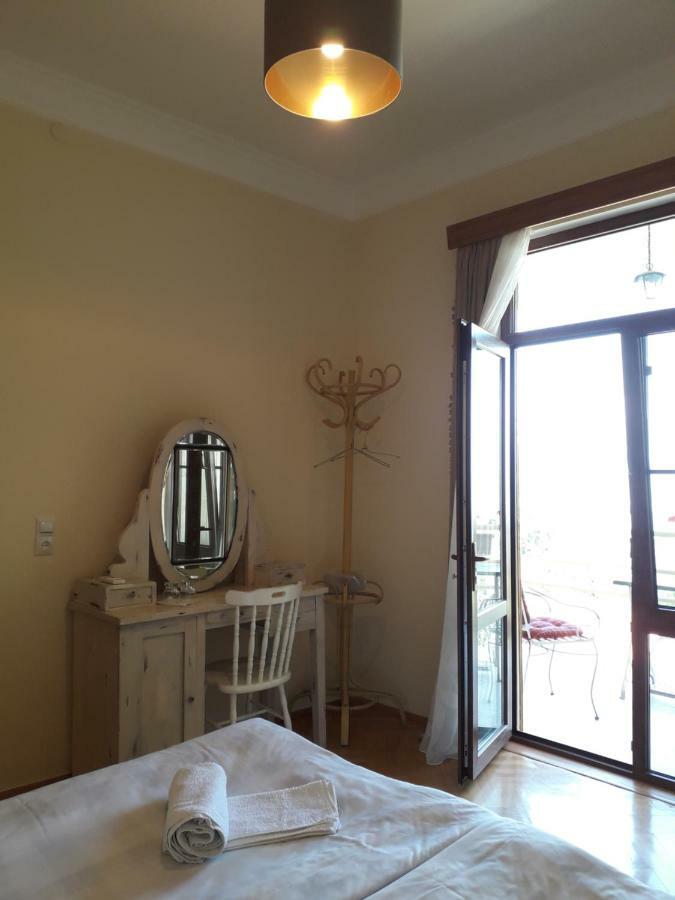 Omsi House Hotel Telavi Kültér fotó